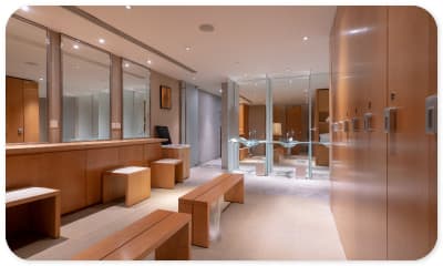 wardrobe moving services for businesses and individuals